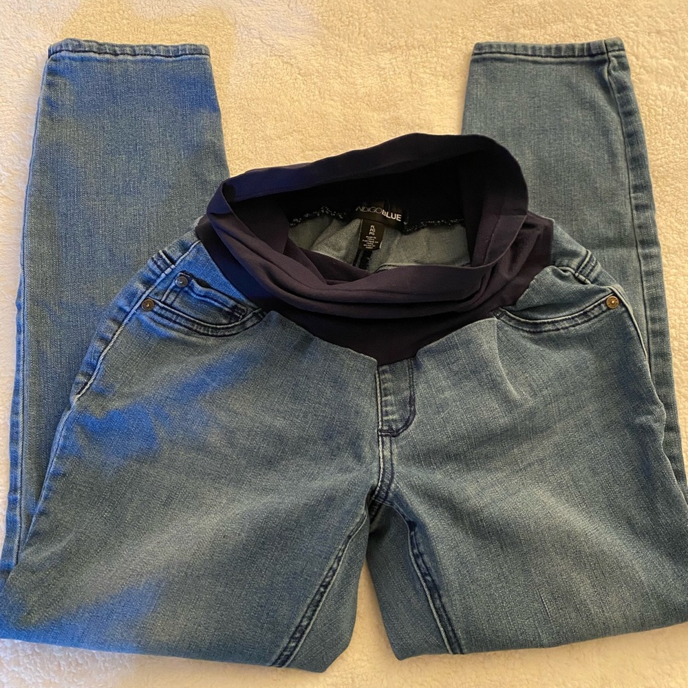 Maternity Jeans - Picture 4 of 5